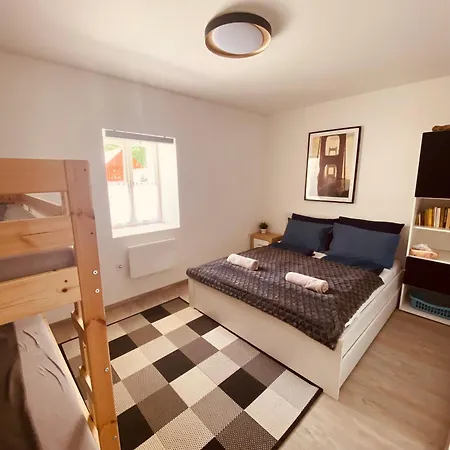 Itthon Vagy Vendeghaz Apartamento